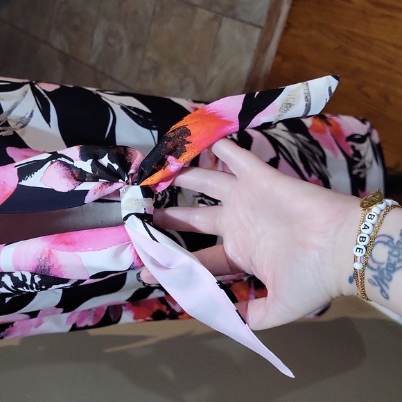 Vince Camuto Dress - Picture 7 of 16